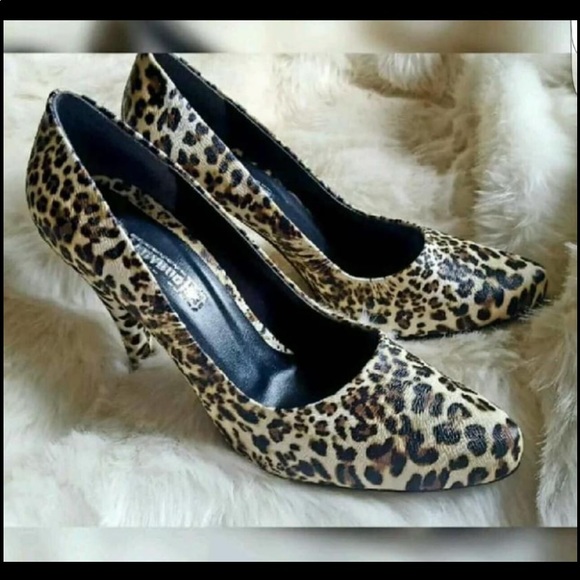 Leopard skin print shoes and bag - Picture 3 of 3